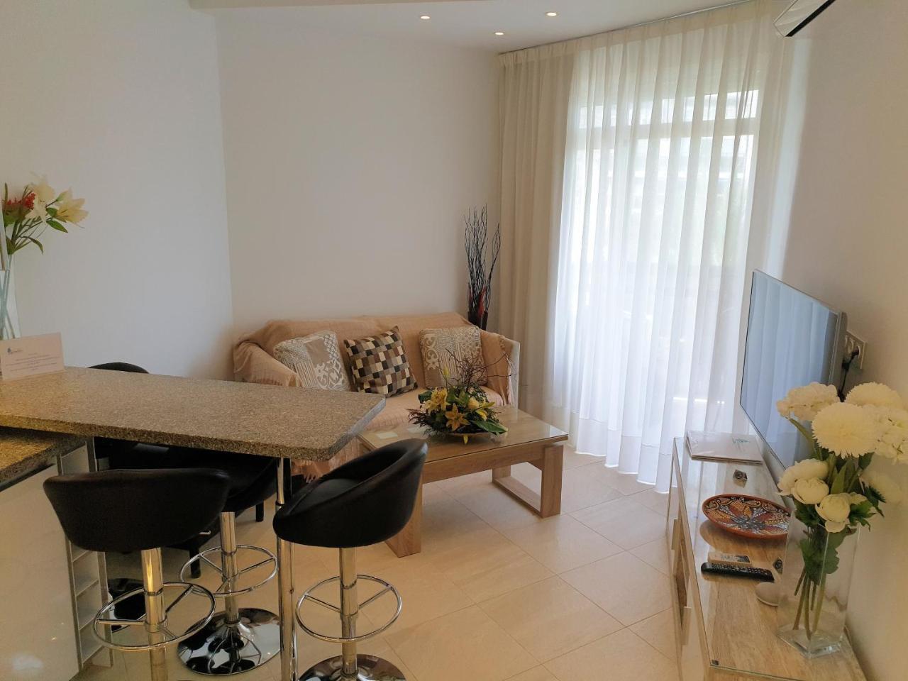 Skol Apartments Marbellac Extérieur photo