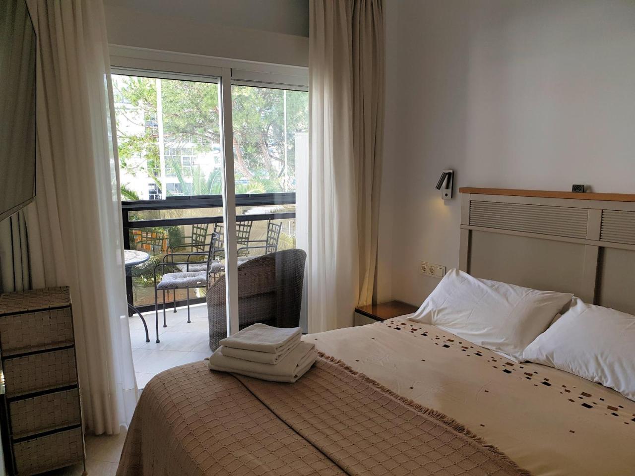 Skol Apartments Marbellac Extérieur photo